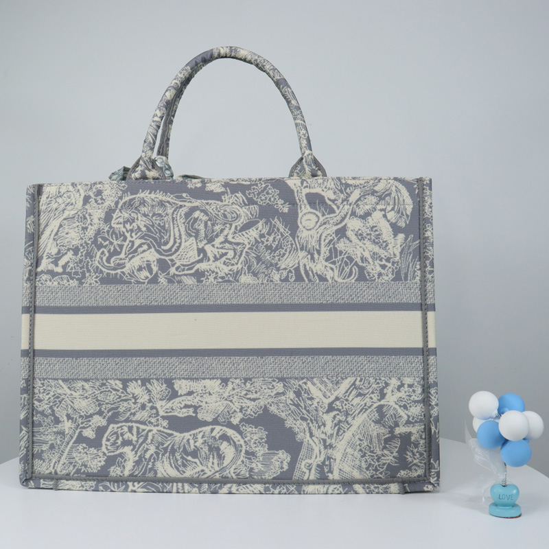 Top Quality Woman Handbag Luxury designer handbags tote Bag leather fashion ladies With original dust bags
Top Quality Woman Handbag Luxury designer handbags tote Bag leather fashion ladies With original dust bags