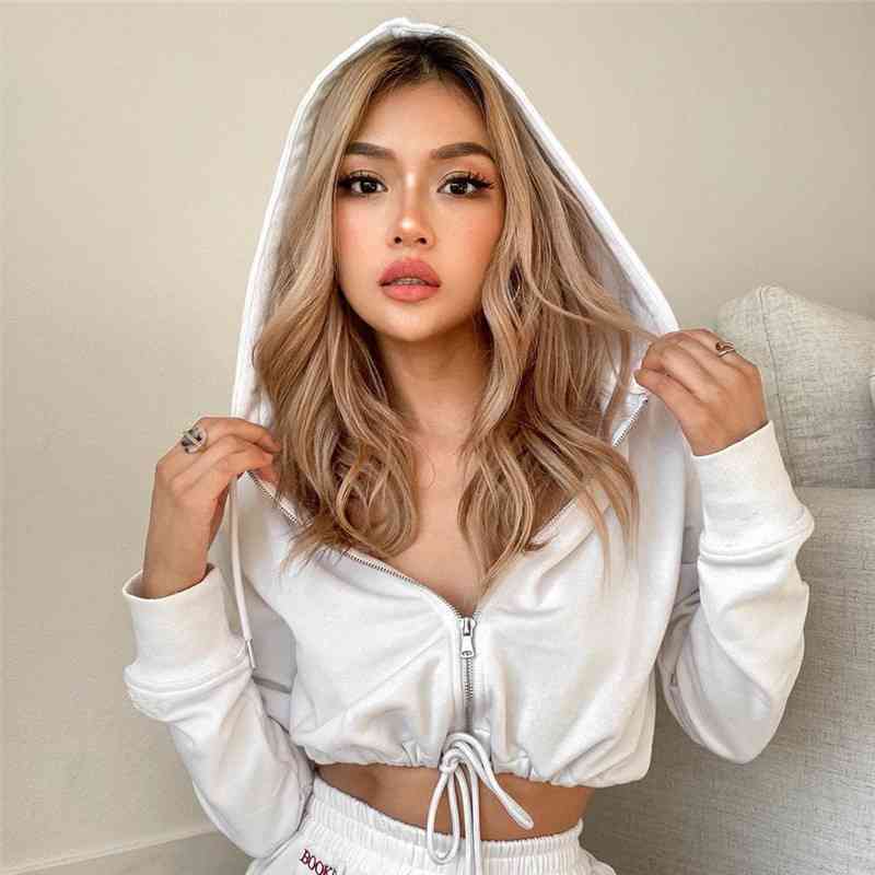 Solid color zipper hooded pleated Sweater Jacket Women' new women' fashion in autumn 2021, White
Solid color zipper hooded pleated Sweater Jacket Women' new women' fashion in autumn 2021, White