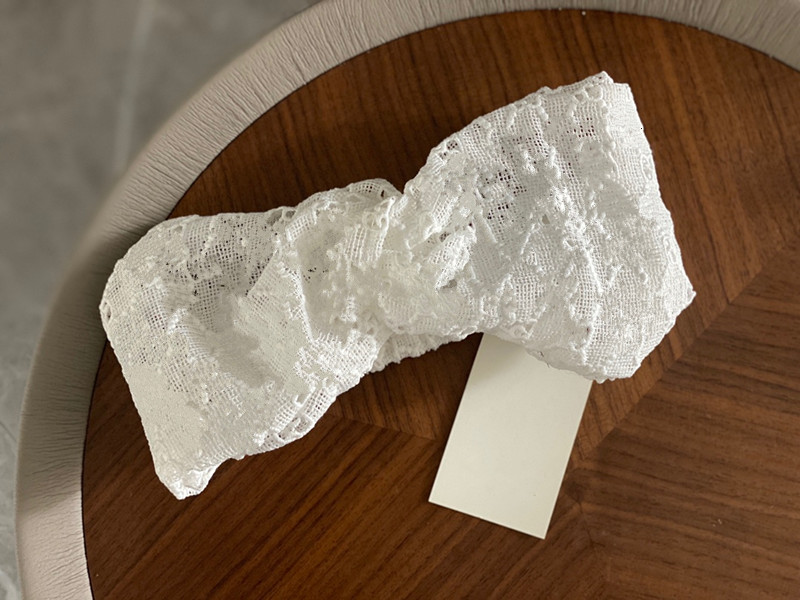 Luxury Lace Turban Headbands hair bands for Women Designer Cotton headband Head Scarf Good Quality Headwrap S941
Luxury Lace Turban Headbands hair bands for Women Designer Cotton headband Head Scarf Good Quality Headwrap S941