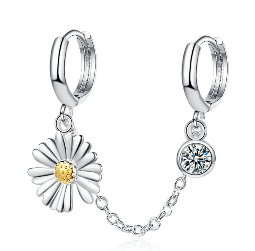 Fashion Jewelry 2021 Small Daisy Two Pierced Ear Stud Buckle Ear-Bone Conjoined Earings
Fashion Jewelry 2021 Small Daisy Two Pierced Ear Stud Buckle Ear-Bone Conjoined Earings