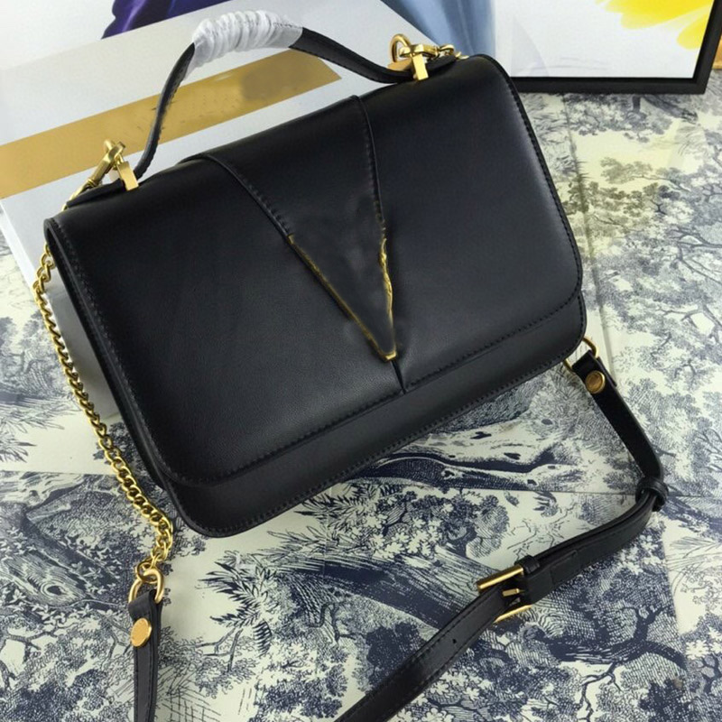 Messenger Bags Handbag Women Bag Gold Metal Letter Pattern Genuine Leather Smooth Surface Plain Chain Crossbody Purse Portable Hardware Decoration, Red
Messenger Bags Handbag Women Bag Gold Metal Letter Pattern Genuine Leather Smooth Surface Plain Chain Crossbody Purse Portable Hardware Decoration, Red