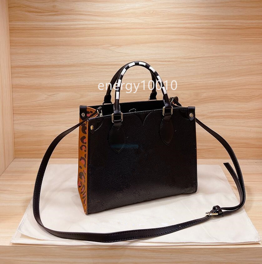 2021 Latest Mini ON THE GO Handbag Leopard Print Side Stitching Large-capacity Shopping Bag Fashion High-quality Designers Luxurys Shoulder Bags
2021 Latest Mini ON THE GO Handbag Leopard Print Side Stitching Large-capacity Shopping Bag Fashion High-quality Designers Luxurys Shoulder Bags