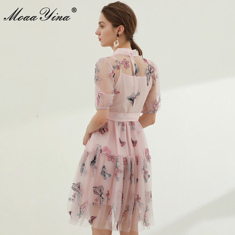 Fashion Runway Summer Pink Mesh Dress Women Puff sleeve Stand-up collar butterfly Embroidered Vintage Party Knee 210524
