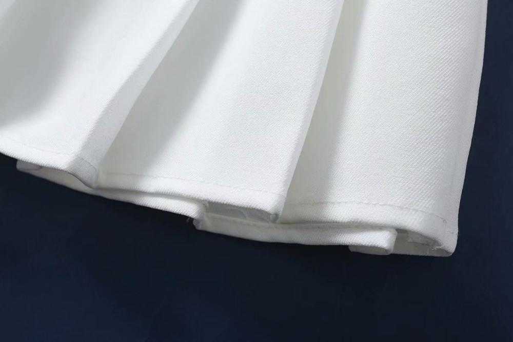 Women Super Pleated Mini Skirt in White / Black 210619