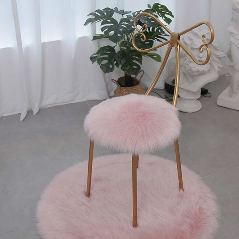 Plush Faux Wool Round Butterfly Chair Cushion Bedroom Living Room Thick Wool Bench Dressing Table Student Stool Cushion F8242 210420
Plush Faux Wool Round Butterfly Chair Cushion Bedroom Living Room Thick Wool Bench Dressing Table Student Stool Cushion F8242 210420