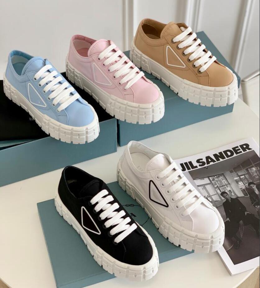 Luxury Designer Women Nylon Casual Shoes Gabardine Classic Canvas Sneakers Brand Wheel Ladies Style Trainers Fashion Platform Solid Heighten shoe size with 35-40, Color 3
Luxury Designer Women Nylon Casual Shoes Gabardine Classic Canvas Sneakers Brand Wheel Ladies Style Trainers Fashion Platform Solid Heighten shoe size with 35-40, Color 3
