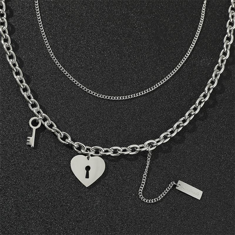 Pendant Necklaces Stainless Steel Double Key Love Necklace Punk Chain European Style Lady Valentine's Day Gift
Pendant Necklaces Stainless Steel Double Key Love Necklace Punk Chain European Style Lady Valentine's Day Gift
