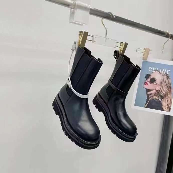 2021 designer boots women soft cowhide leather full sense of design exquisite technology support detachable belt high quality 35-40, Black
2021 designer boots women soft cowhide leather full sense of design exquisite technology support detachable belt high quality 35-40, Black
