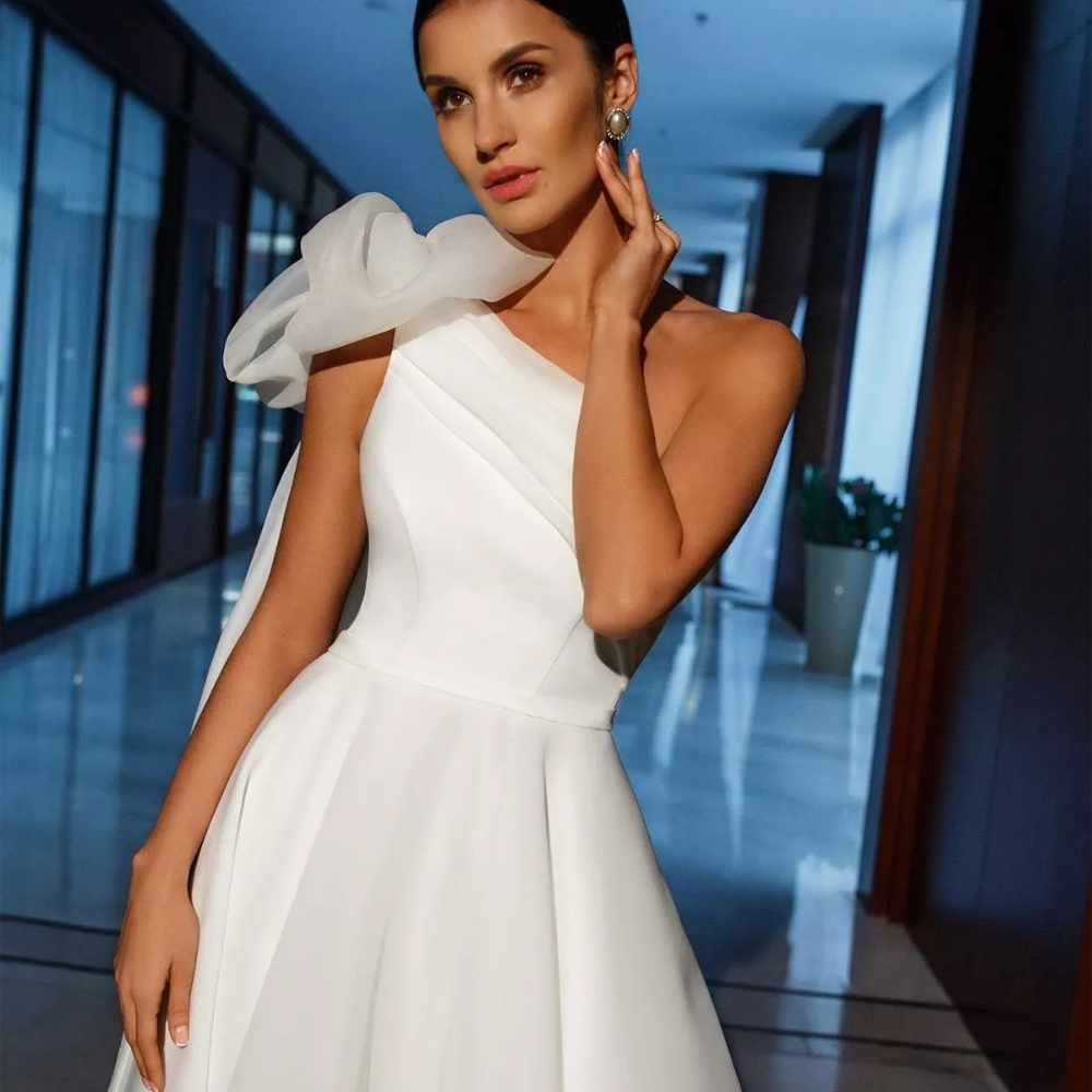 Gorgeous A Line Organza Wedding Dress 2021 One Shoulder Big Bow Ruched Long Train Custom Bridal Dresses Plus Size Vestido De Mariage