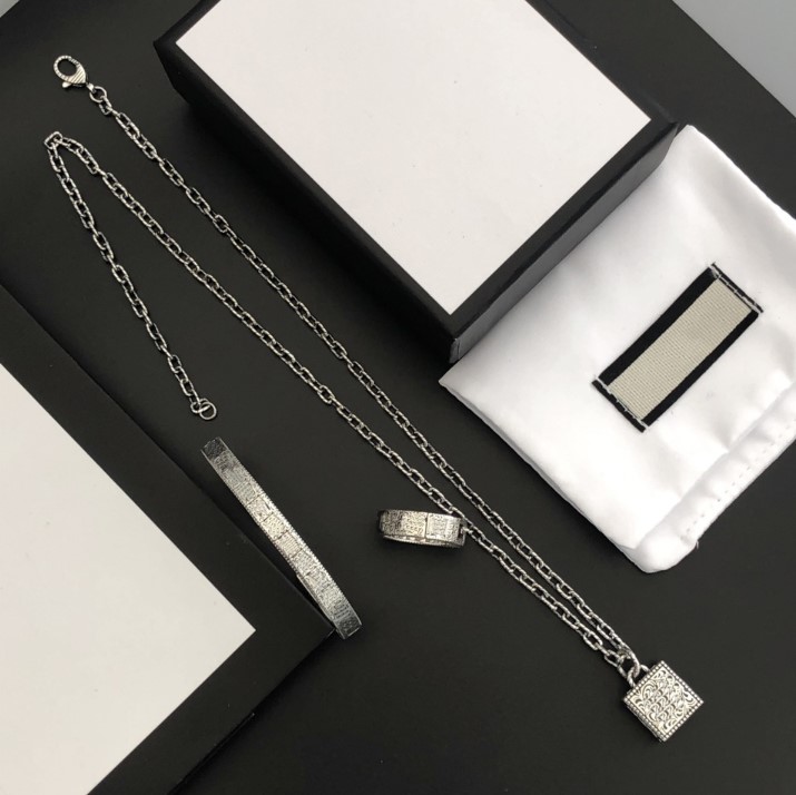 Pendant Necklace Retro Classic Fashion Bracelet Necklaces Rings Suit Man Woman Unisex Chain Bracelets Ring Jewelry box need extra cost
Pendant Necklace Retro Classic Fashion Bracelet Necklaces Rings Suit Man Woman Unisex Chain Bracelets Ring Jewelry box need extra cost