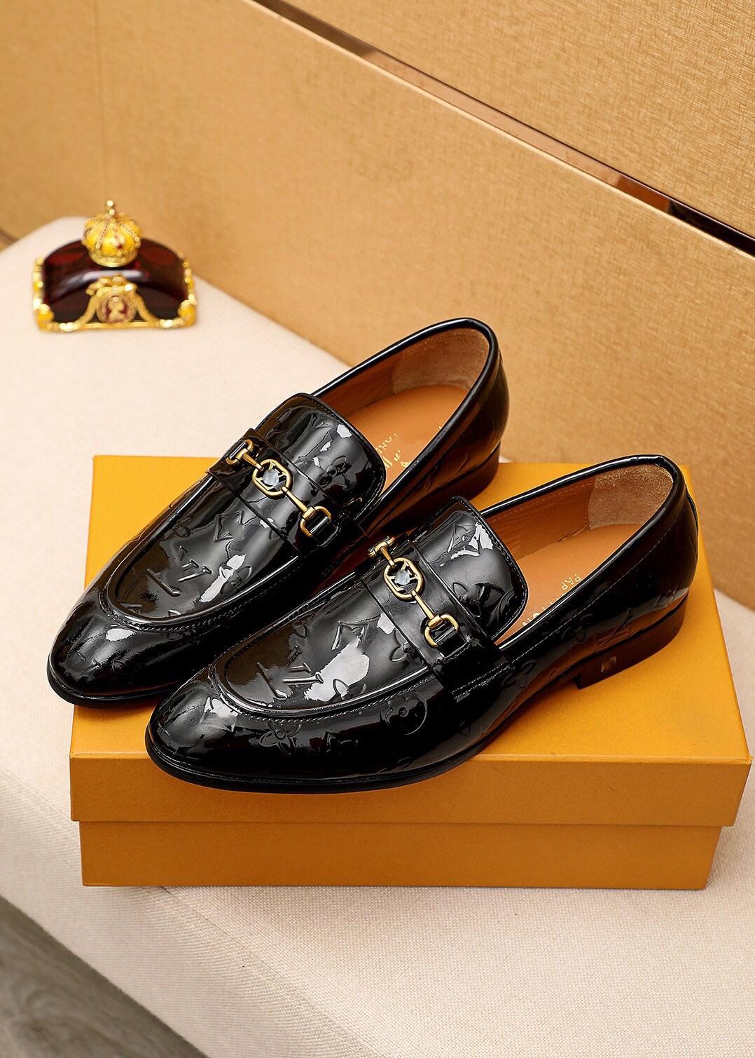 MM Oxford Shoe Fashion Luxury Brogue Men Leather Formal designer Dress Shoes Man Comfortable Office Party Footwear 11, Black
MM Oxford Shoe Fashion Luxury Brogue Men Leather Formal designer Dress Shoes Man Comfortable Office Party Footwear 11, Black