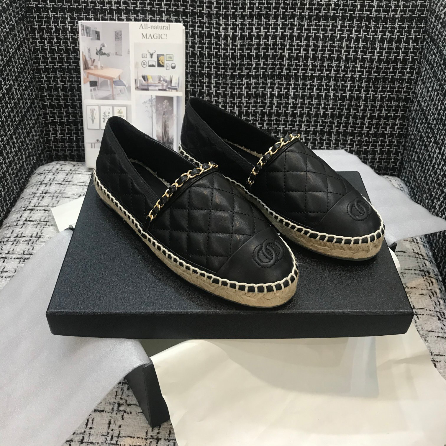 2021 fashion women shoes pumps Slippers Casual Designer Gold matt leather brand studded spikes slingback high heels size 35-41 q3, As picture 2
2021 fashion women shoes pumps Slippers Casual Designer Gold matt leather brand studded spikes slingback high heels size 35-41 q3, As picture 2