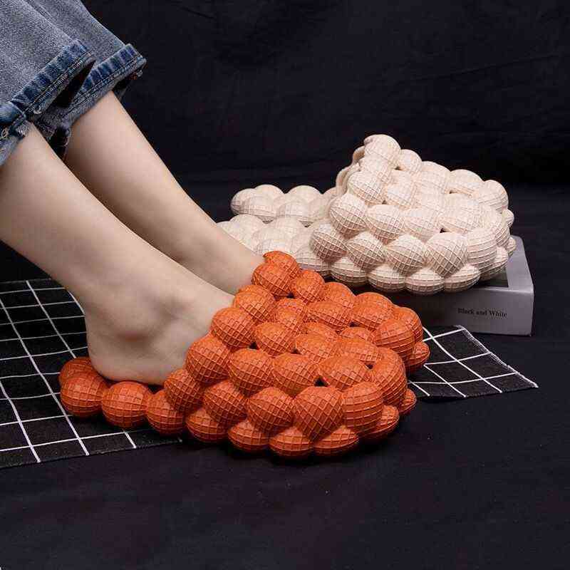 LLUUMIU slides women Cute Bubble Ball Women's Slippers Summer New Lover EVA Bathroom Slides Home Indoor Anti-skid Sandals Shoes G1218