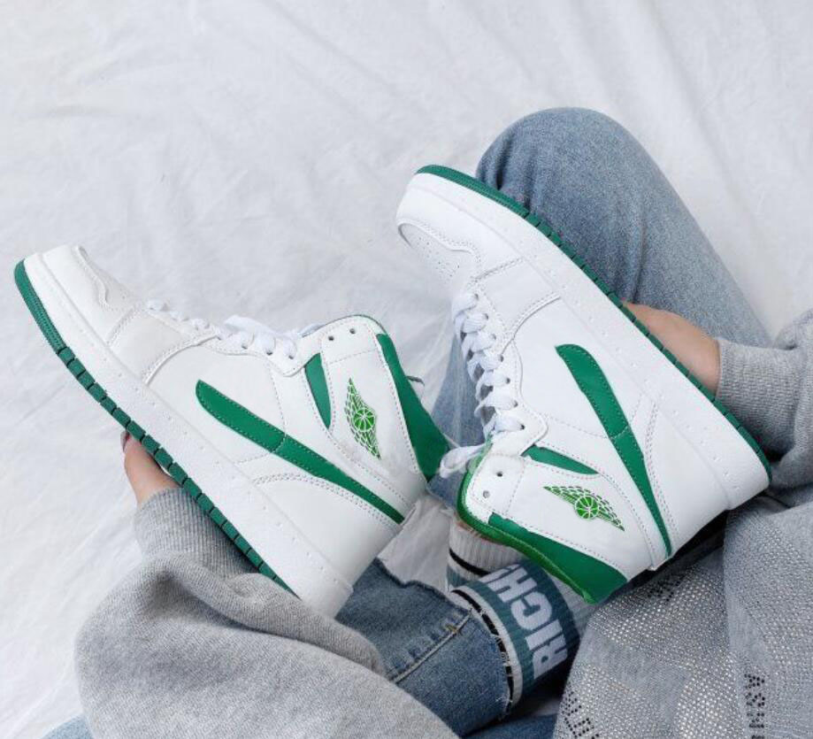 Jumpman Mid SE Mystic Green Basketball Shoes for Sports Shoe Skate Boots Women Skateboard Boot Womens Sneakers CD6759-103 Dress Shoe, Bubble film
Jumpman Mid SE Mystic Green Basketball Shoes for Sports Shoe Skate Boots Women Skateboard Boot Womens Sneakers CD6759-103 Dress Shoe, Bubble film