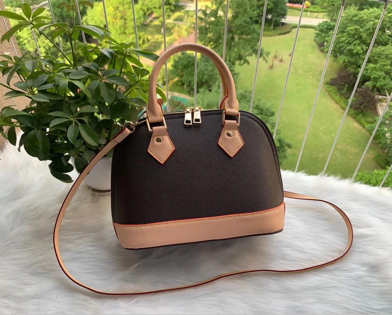 Designer Luxury Women Handbag Alma BB Shell Bag Top Handle Cute Bag Damier Ebene Crossbody Bag Men, Brown flower
Designer Luxury Women Handbag Alma BB Shell Bag Top Handle Cute Bag Damier Ebene Crossbody Bag Men, Brown flower