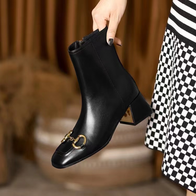 stylishbox ~ 20211208001T 40 BLACK/WHITE GOLD BUCKLE SHORT BOOTS CHUNKY 5.5CM KITTEN HEEL SQUARE TOE GENUINE LEATHER CALF SKIN CLASSIC
stylishbox ~ 20211208001T 40 BLACK/WHITE GOLD BUCKLE SHORT BOOTS CHUNKY 5.5CM KITTEN HEEL SQUARE TOE GENUINE LEATHER CALF SKIN CLASSIC