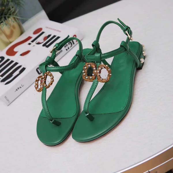 2021 Luxury Designer Sandals Women's Beach Shoes Calf Leather Classic Hardware buckle Pearl heel Fashion Platform Slipper Size 35-43, Green
2021 Luxury Designer Sandals Women's Beach Shoes Calf Leather Classic Hardware buckle Pearl heel Fashion Platform Slipper Size 35-43, Green