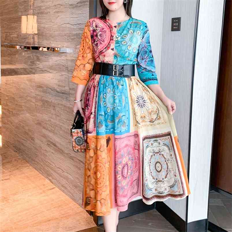 Spring Elegant Fashion Art Print Dresses Vintage Women O-Neck High Waist Casual Big Swing Dress With Belt Vestidos 210519, Photo color
Spring Elegant Fashion Art Print Dresses Vintage Women O-Neck High Waist Casual Big Swing Dress With Belt Vestidos 210519, Photo color