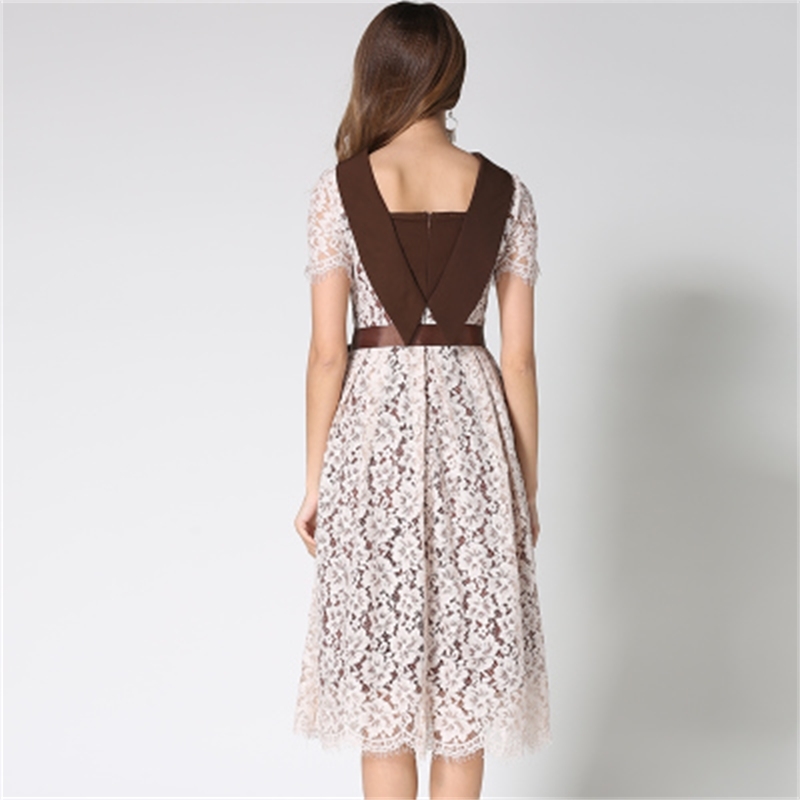European Fashion Summer Runway Dress Women's Vintage Elegant Short Sleeves Pleated Sexy Backless Lace Dresses 210520