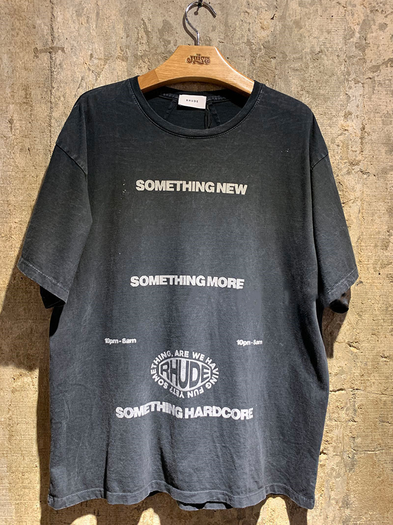 2021ss Rhude Something T-shirt Men Women 1:1 High Quality Rh Graphic Print Slightly Oversize Tops Tee Vintage
2021ss Rhude Something T-shirt Men Women 1:1 High Quality Rh Graphic Print Slightly Oversize Tops Tee Vintage