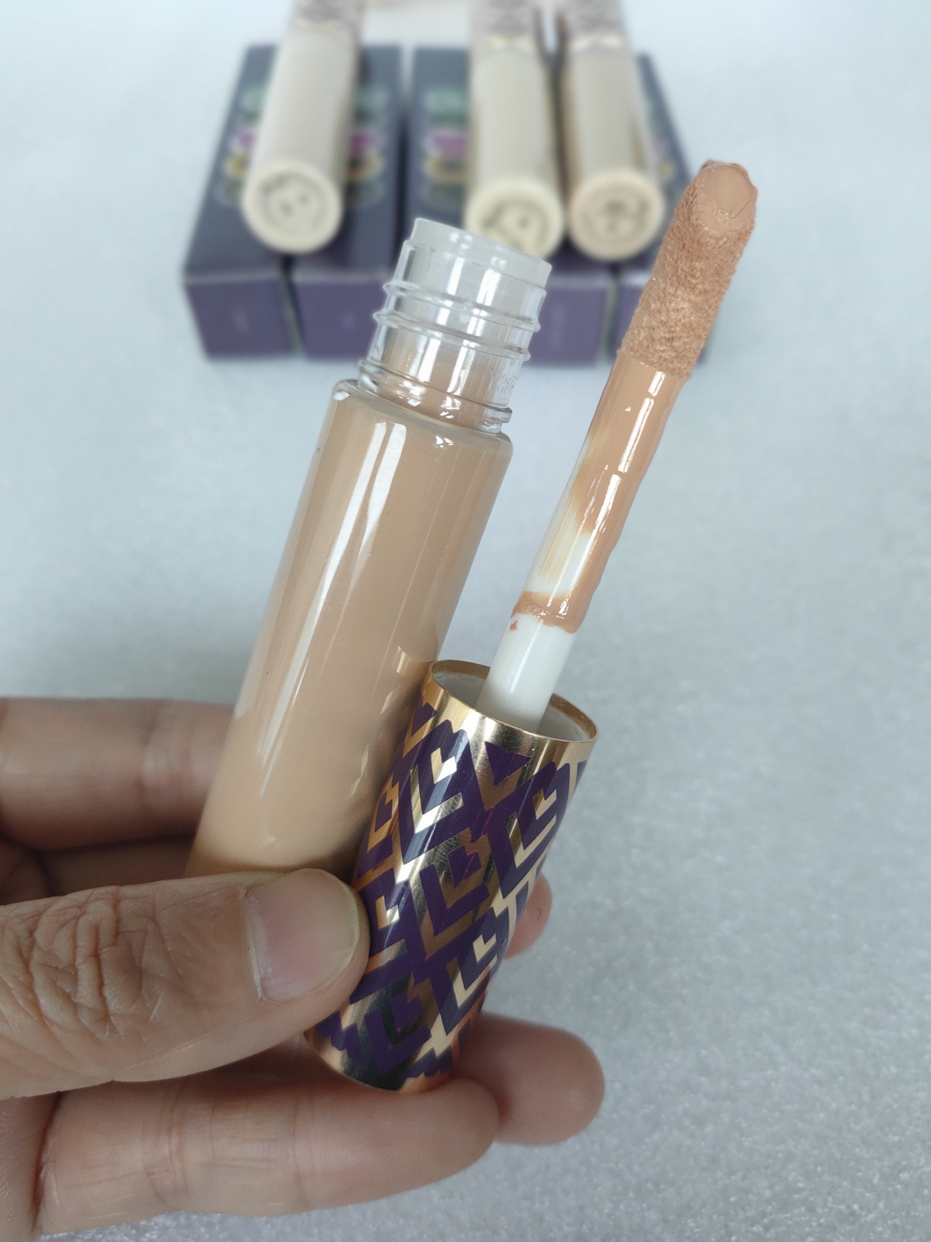 Face Concealer Cream Foundation concealers 5colors Fair Medium Light sand 10ml, Mixed color
Face Concealer Cream Foundation concealers 5colors Fair Medium Light sand 10ml, Mixed color