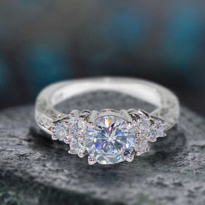 Fashion Elegant Ladies Metal Zircon Band Ring Casual Party Engagement Wedding Silver Plated Rings
Fashion Elegant Ladies Metal Zircon Band Ring Casual Party Engagement Wedding Silver Plated Rings