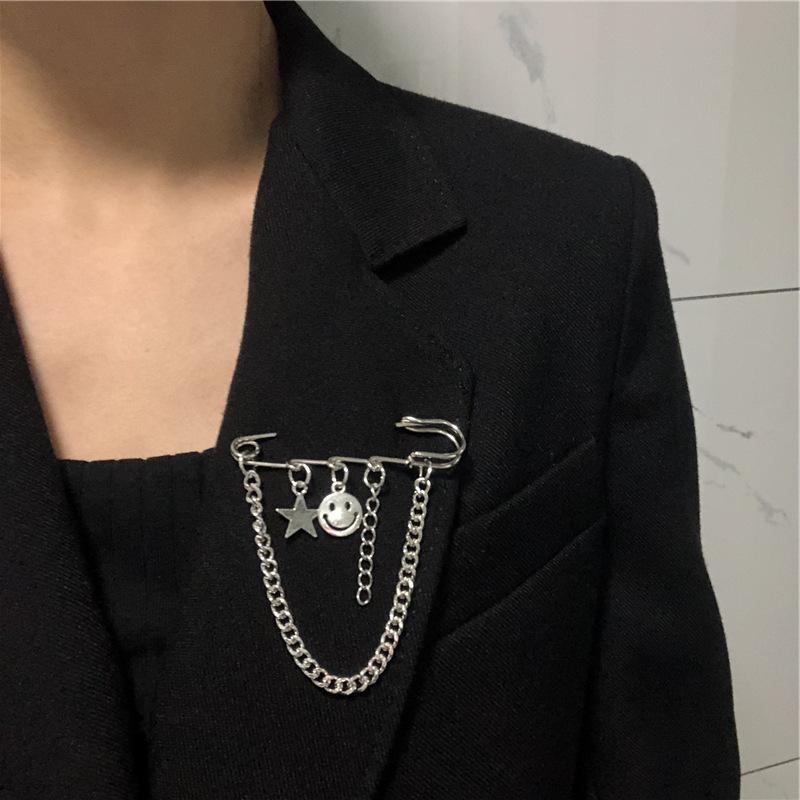 Pins, Brooches Fashion Hip-hop Punk Star Chain Brooch Men And Women All-match Suit Accessories
Pins, Brooches Fashion Hip-hop Punk Star Chain Brooch Men And Women All-match Suit Accessories