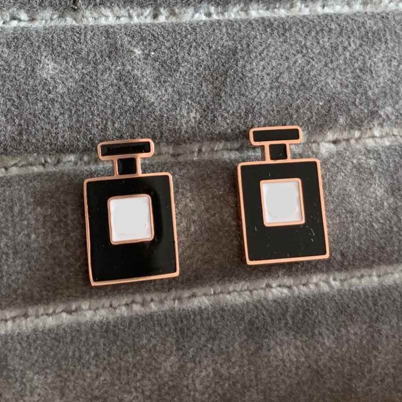 Top Quality Women Designer Studs Stainless Steel Gold Plated perfume bottle Earrings Trendy Jewelry
Top Quality Women Designer Studs Stainless Steel Gold Plated perfume bottle Earrings Trendy Jewelry