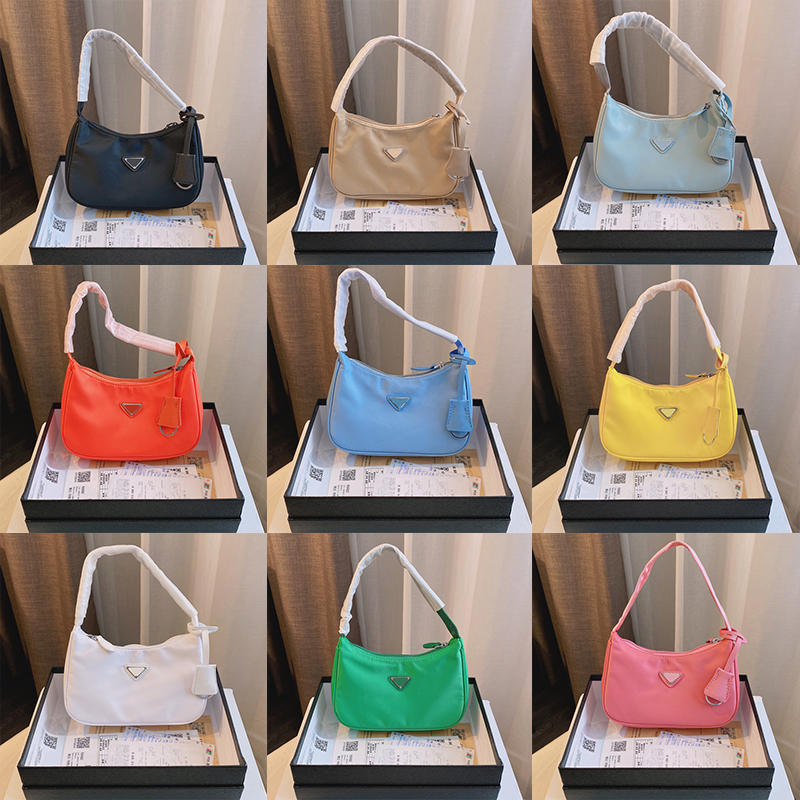 2021 Top quality fashion Women's Re-edition tote Nylon leather Bag Luxury Designer Shoulder Bags Crossbody Handbag size 22*6*15cm
2021 Top quality fashion Women's Re-edition tote Nylon leather Bag Luxury Designer Shoulder Bags Crossbody Handbag size 22*6*15cm