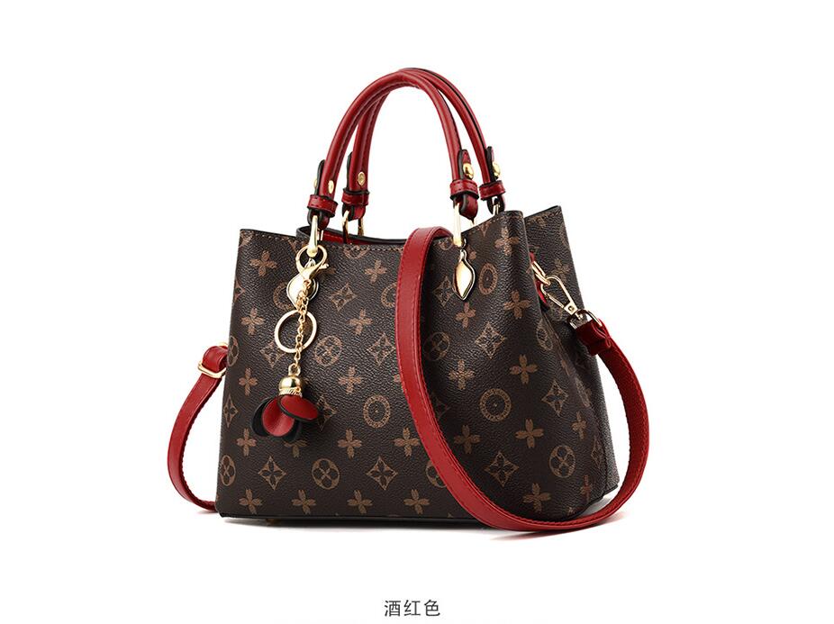Designer ladies handbag messenger bag style outdoor casual fashion high quality presbyopic one shoulder suitable for all kinds of occasions, Dark green
Designer ladies handbag messenger bag style outdoor casual fashion high quality presbyopic one shoulder suitable for all kinds of occasions, Dark green