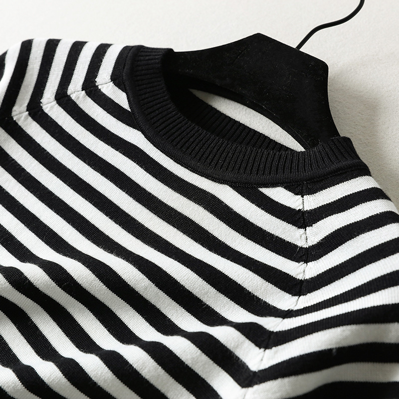 Lizkova Summer Knitted Striped T-shirt Women Korean Cute Short Sleeve Tops Harajuku style Streetwear Clothes 210406