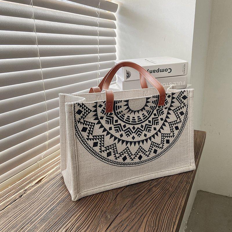 Duffel Bags Women's Handbags 2021 Vintage Large Designer Shoulder Bag Ladies Fahison Sac A Main Femmes Summer Female Linen
Duffel Bags Women's Handbags 2021 Vintage Large Designer Shoulder Bag Ladies Fahison Sac A Main Femmes Summer Female Linen