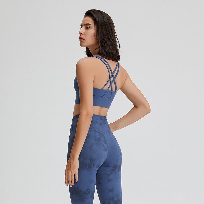 Lulu Legging Style Spring European and American New Yoga Bra Top Shoulder Cross Beauty Back Exercise Bra Workout Exercise Underwear, Black
Lulu Legging Style Spring European and American New Yoga Bra Top Shoulder Cross Beauty Back Exercise Bra Workout Exercise Underwear, Black