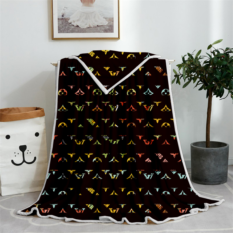Luxury Designer All Seasons Unisex Blankets Soft Touch Bed Quilt Indoor Outdoor Warm Portable Couple Covers sofa blanket
Luxury Designer All Seasons Unisex Blankets Soft Touch Bed Quilt Indoor Outdoor Warm Portable Couple Covers sofa blanket