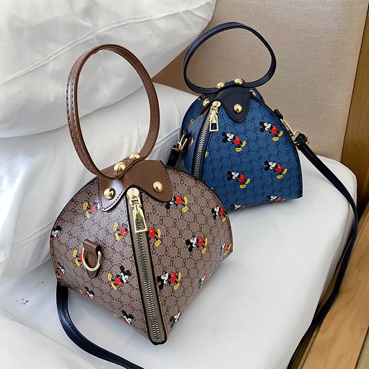 Letters Cartoon Pattern Print Single Shoulder Outdoor Bags PU Leather Fashion Brand Designer Messenger Handbags Charm Ladies Luxury Cross-bo
Letters Cartoon Pattern Print Single Shoulder Outdoor Bags PU Leather Fashion Brand Designer Messenger Handbags Charm Ladies Luxury Cross-bo