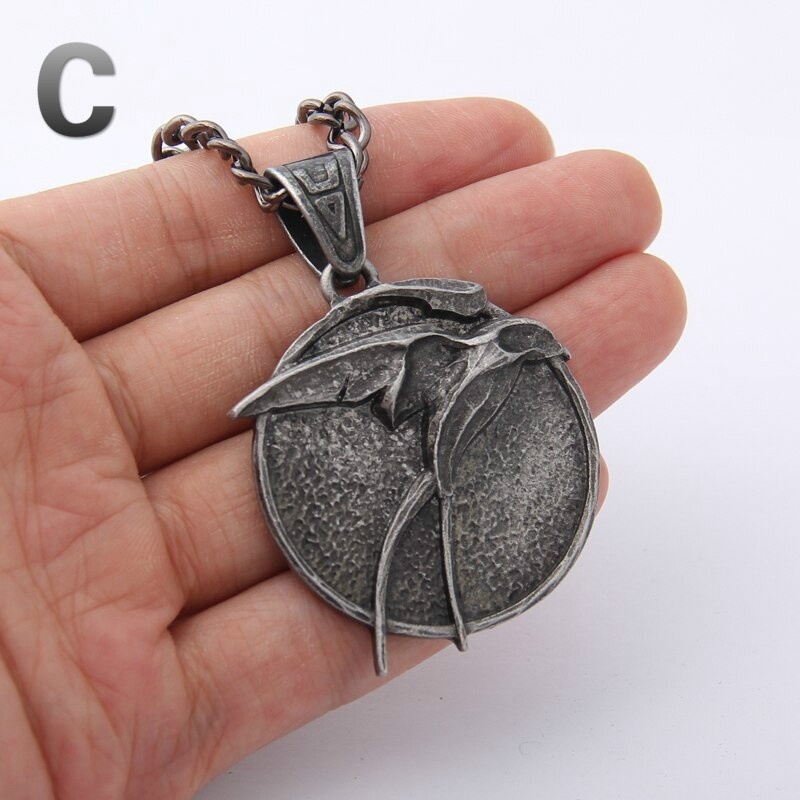 New Arrival The Wizard Wolf Head Pendant Necklace for The Witcher 3 Geralt with A The Wild Hunt 3 Figure TV