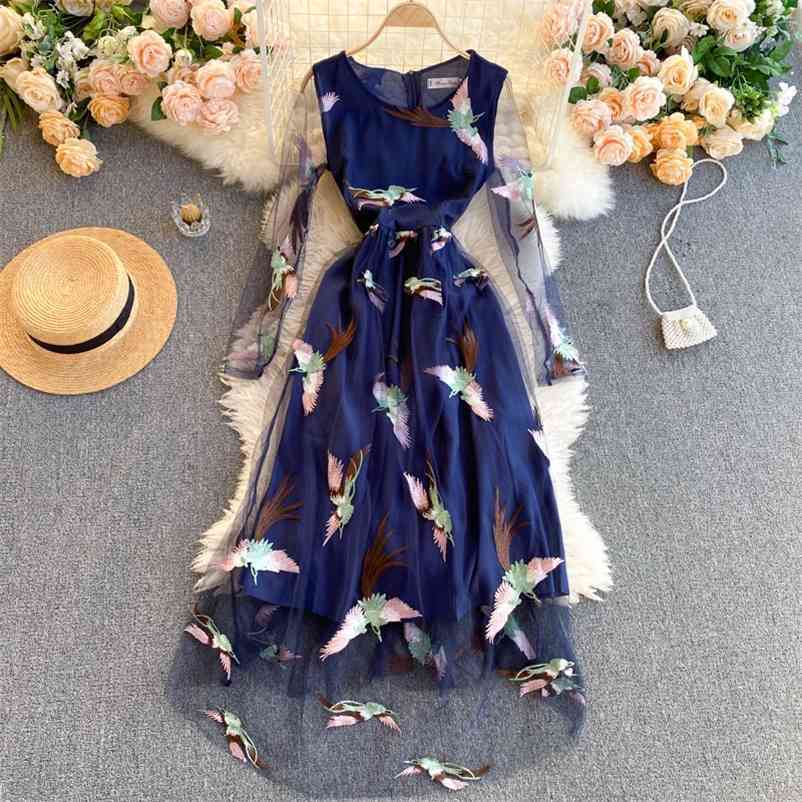 High Quality Bird Embroidery Mesh Dress Summer Elegant Party Robe Female Long Sleeve Maxi Plus Size S-3XL 210525, Blue
High Quality Bird Embroidery Mesh Dress Summer Elegant Party Robe Female Long Sleeve Maxi Plus Size S-3XL 210525, Blue