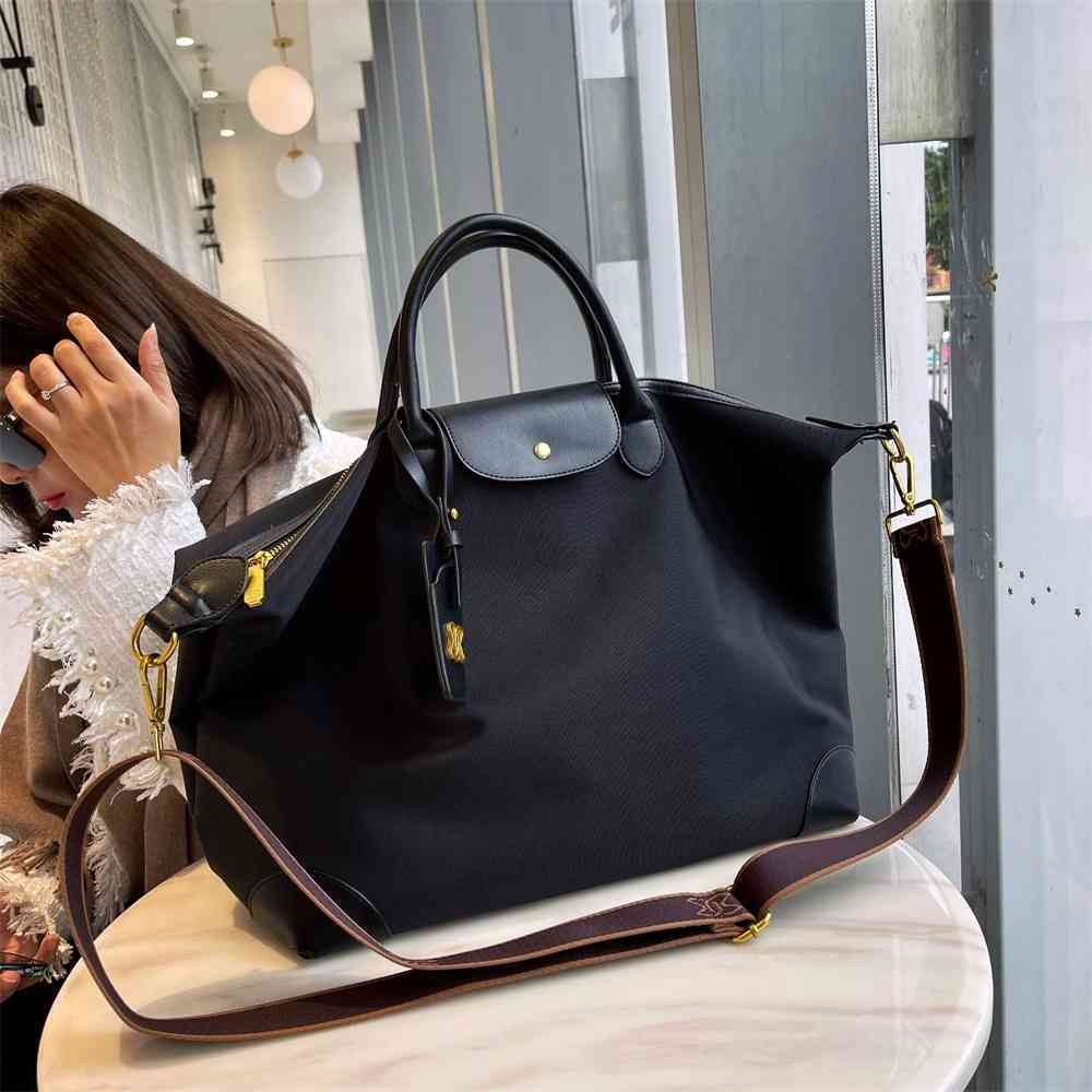 Luxury designer Crossbody Shoulder Backpack Handbags Tote bag Bags Handbags Wallet Purse Travel short distance luggage waterproof hand on th
Luxury designer Crossbody Shoulder Backpack Handbags Tote bag Bags Handbags Wallet Purse Travel short distance luggage waterproof hand on th