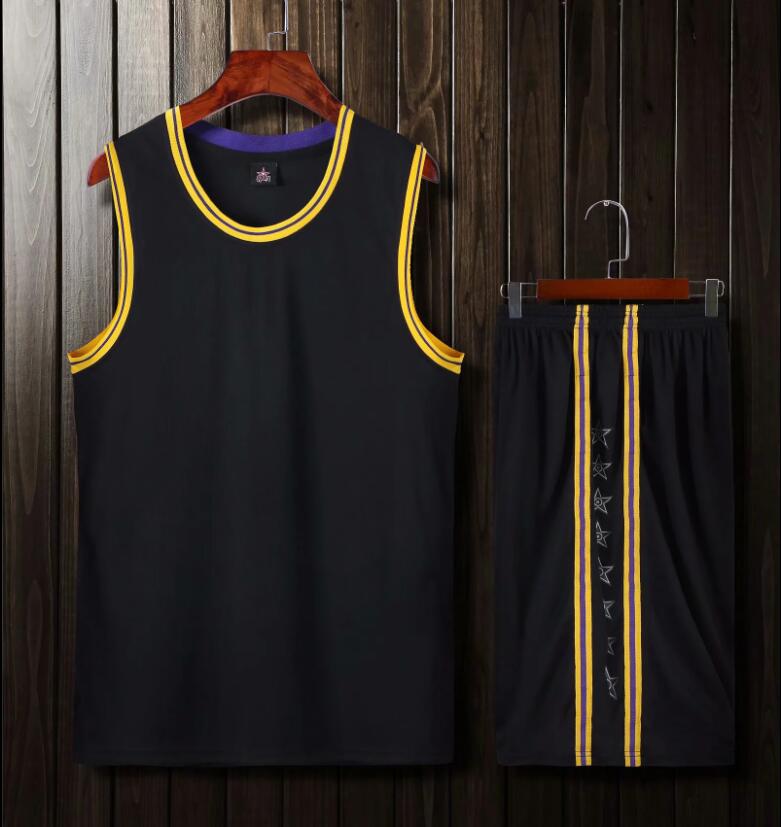 Men's basketball T-shirts, sportswear for young people, breathable team training wear Color: Black
Men's basketball T-shirts, sportswear for young people, breathable team training wear Color: Black