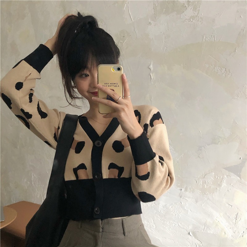 Nomikuma Korean Leopard Patchwork Short Sweater Coat Autumn Long Sleeve V-neck Knitted Cardigan Causal Women Knitwear 6C977 210427