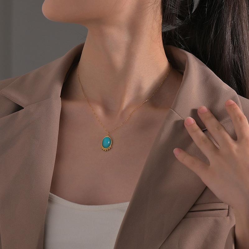 Pendant Necklaces 14k Gold French Retro Blue Turquoise Clavicle Sweater Chain Women's Minority Design Sense Stainless Steel Necklace Cool St
Pendant Necklaces 14k Gold French Retro Blue Turquoise Clavicle Sweater Chain Women's Minority Design Sense Stainless Steel Necklace Cool St