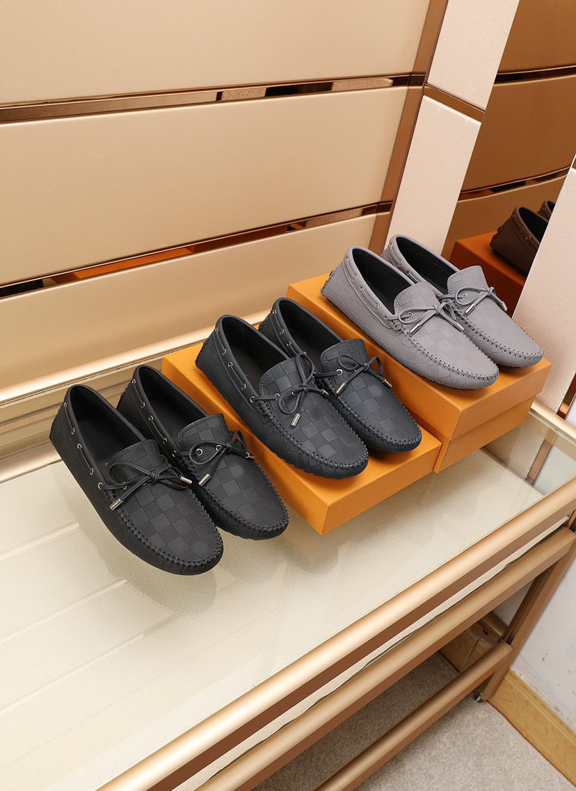 High Quality Moccasins shoes Mens Genuine Leather Loafers Men Slip On non-slip solesDriving Shoe Male Moccasin Gommino Boat flats 38-44 with box, Black
High Quality Moccasins shoes Mens Genuine Leather Loafers Men Slip On non-slip solesDriving Shoe Male Moccasin Gommino Boat flats 38-44 with box, Black