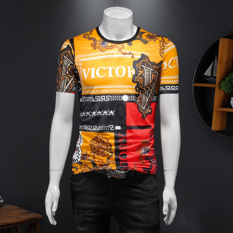European goods 2021 summer light luxury British style personality stitching printing hot diamond short-sleeved t-shirt men's fashion ca, White;black
European goods 2021 summer light luxury British style personality stitching printing hot diamond short-sleeved t-shirt men's fashion ca, White;black