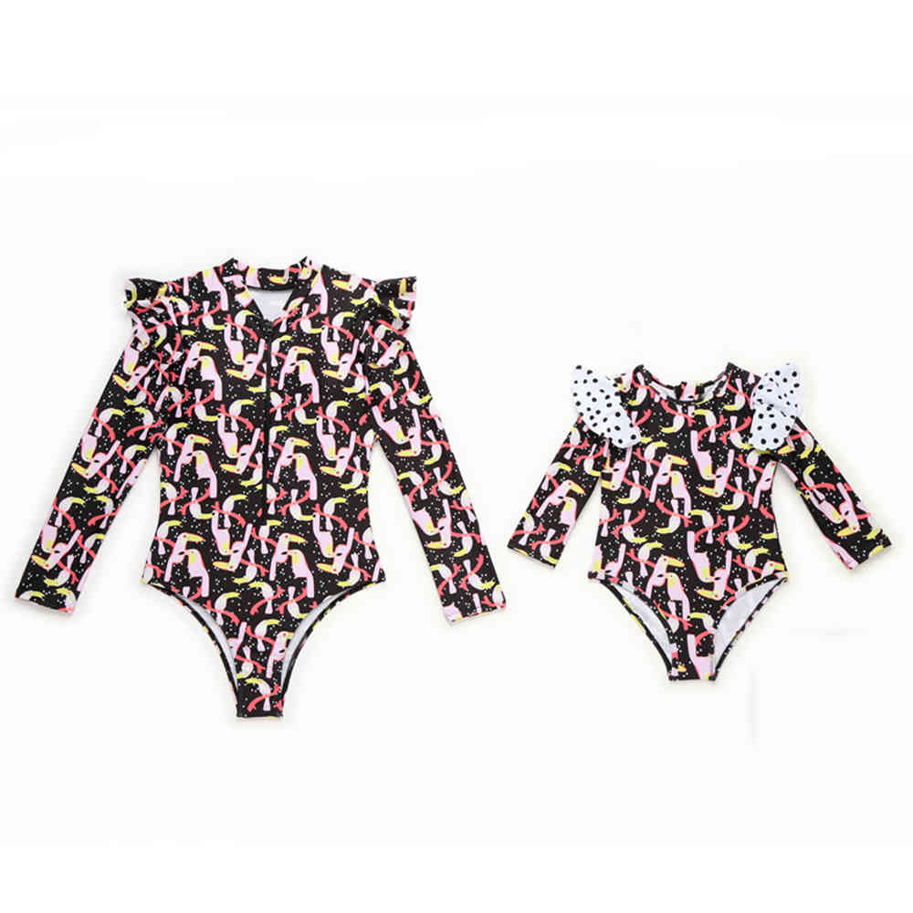 Swimsuit Women Sunscreen Swimwear Mother Daughter Swimsuits Matching Outfits Beachwear Mommy And Me Bathing Suits 210521