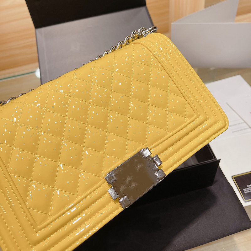 Luex Brand Classic C Small Boy Flap Bags Patent Leather Interwoven Double Chain Deauville Le Iridescent Color Marmont Quilted Matelasse Shou
Luex Brand Classic C Small Boy Flap Bags Patent Leather Interwoven Double Chain Deauville Le Iridescent Color Marmont Quilted Matelasse Shou