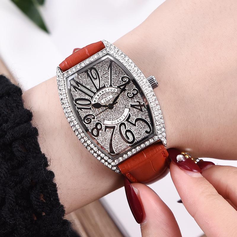Wristwatches Women Watches Studded Drill Ms. Belt Watch Waterproof Leisure Fashion Quartz Relogio Feminino
Wristwatches Women Watches Studded Drill Ms. Belt Watch Waterproof Leisure Fashion Quartz Relogio Feminino