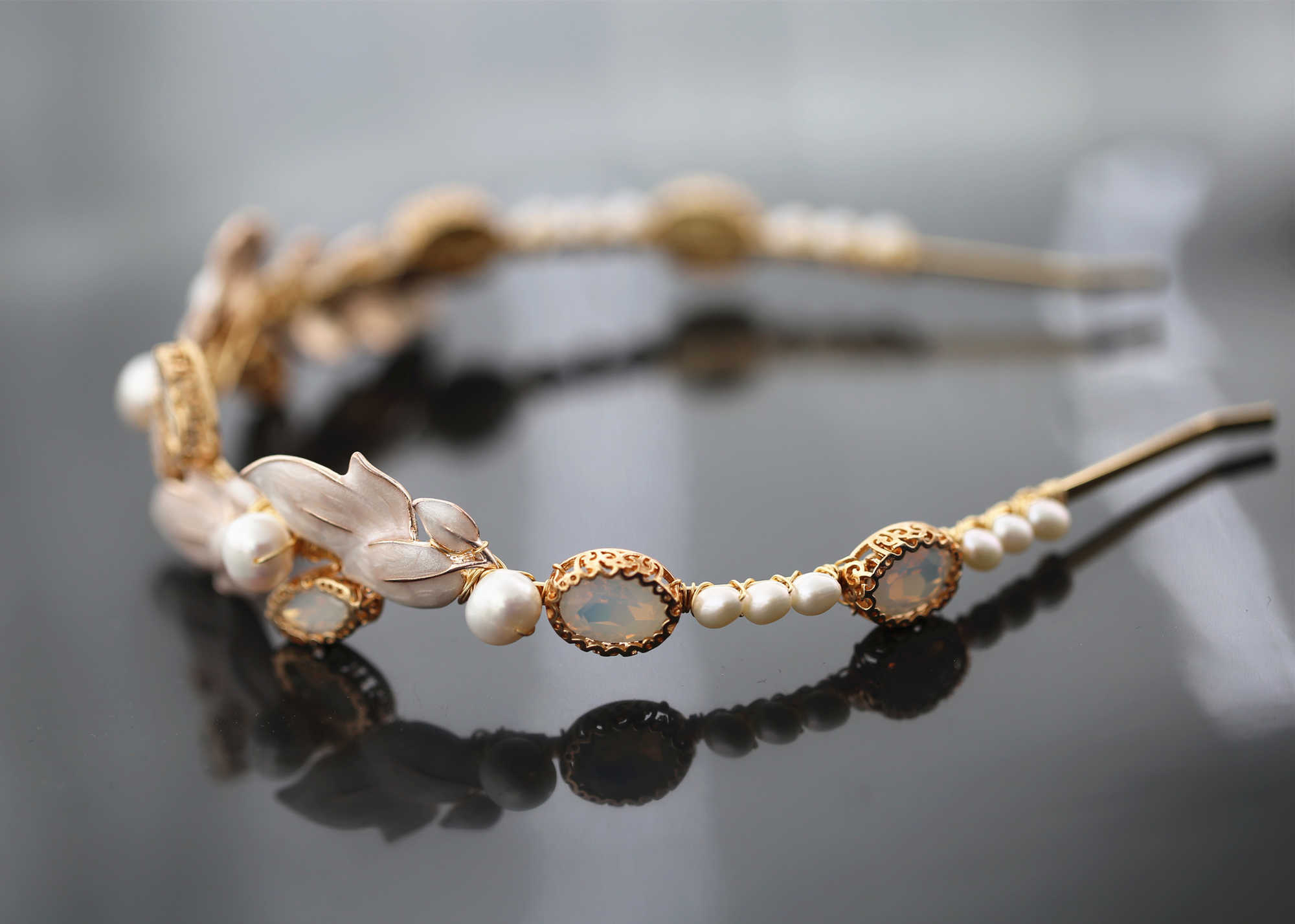 Vintage Freshwater Pearls Gold Leaf Opal Wedding Hair Band Headband Tiara Bridal Headpiece Accessories Women Jewelry 210707