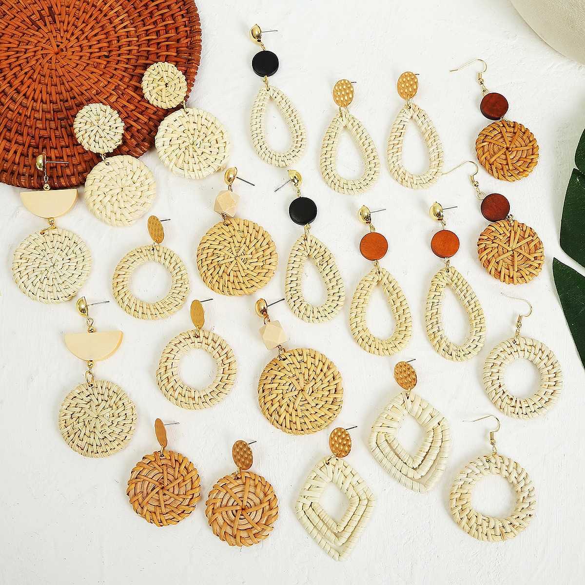 Exaggerated Earrings bamboo and rattan hand woven Earrings national style rattan Earrings
Exaggerated Earrings bamboo and rattan hand woven Earrings national style rattan Earrings