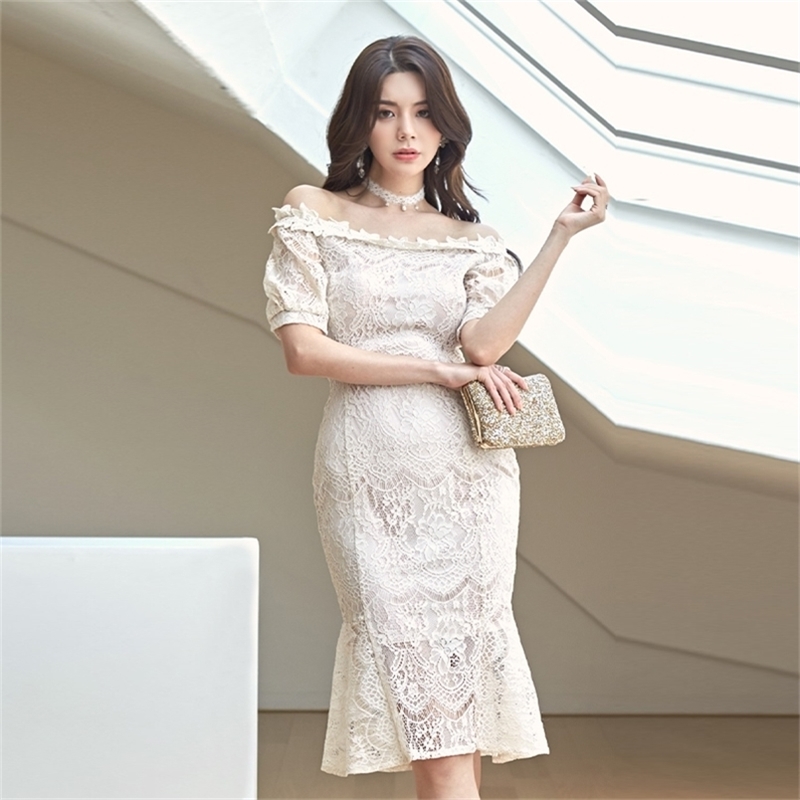 Off shoulder Dress for women Summer white Lace Short Sleeve Hollow Out Ladies Sexy Office Midi Dresses 210603
Off shoulder Dress for women Summer white Lace Short Sleeve Hollow Out Ladies Sexy Office Midi Dresses 210603