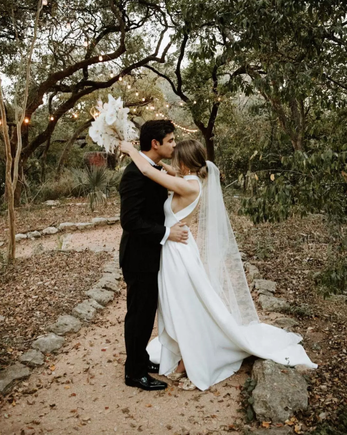 Country A Line Wedding Dresses Halter Neck Sexy Backless Brdial Gowns 2022 New Style Side Split Robe De Soiree 0431